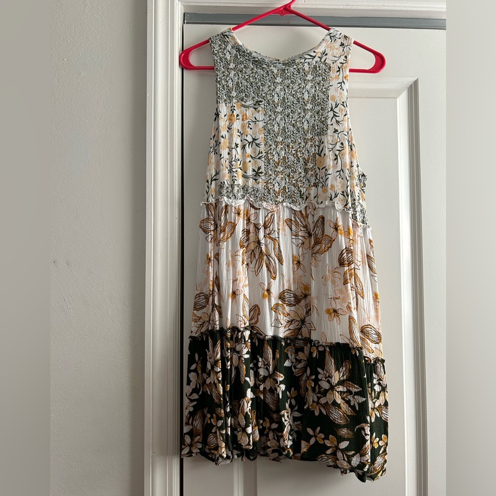 Coco & Jamieson Floral Sleeveless Dress